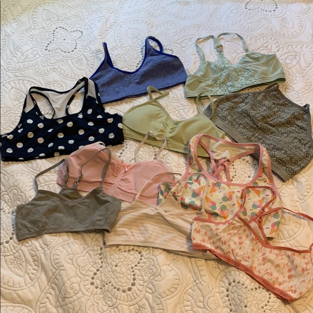 10 girl training bras! See pic for sizes.
